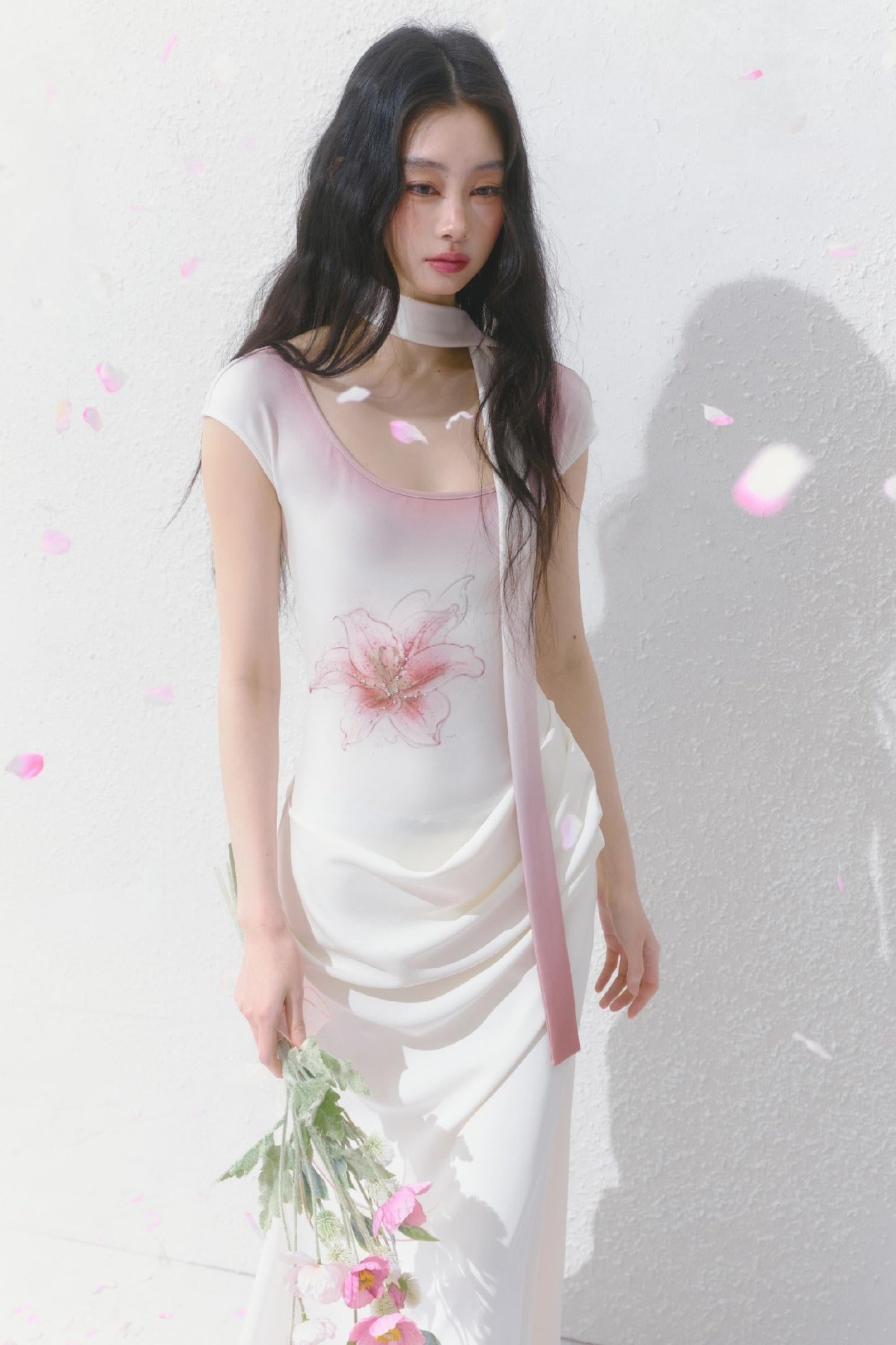 クラシックな花柄ドレス