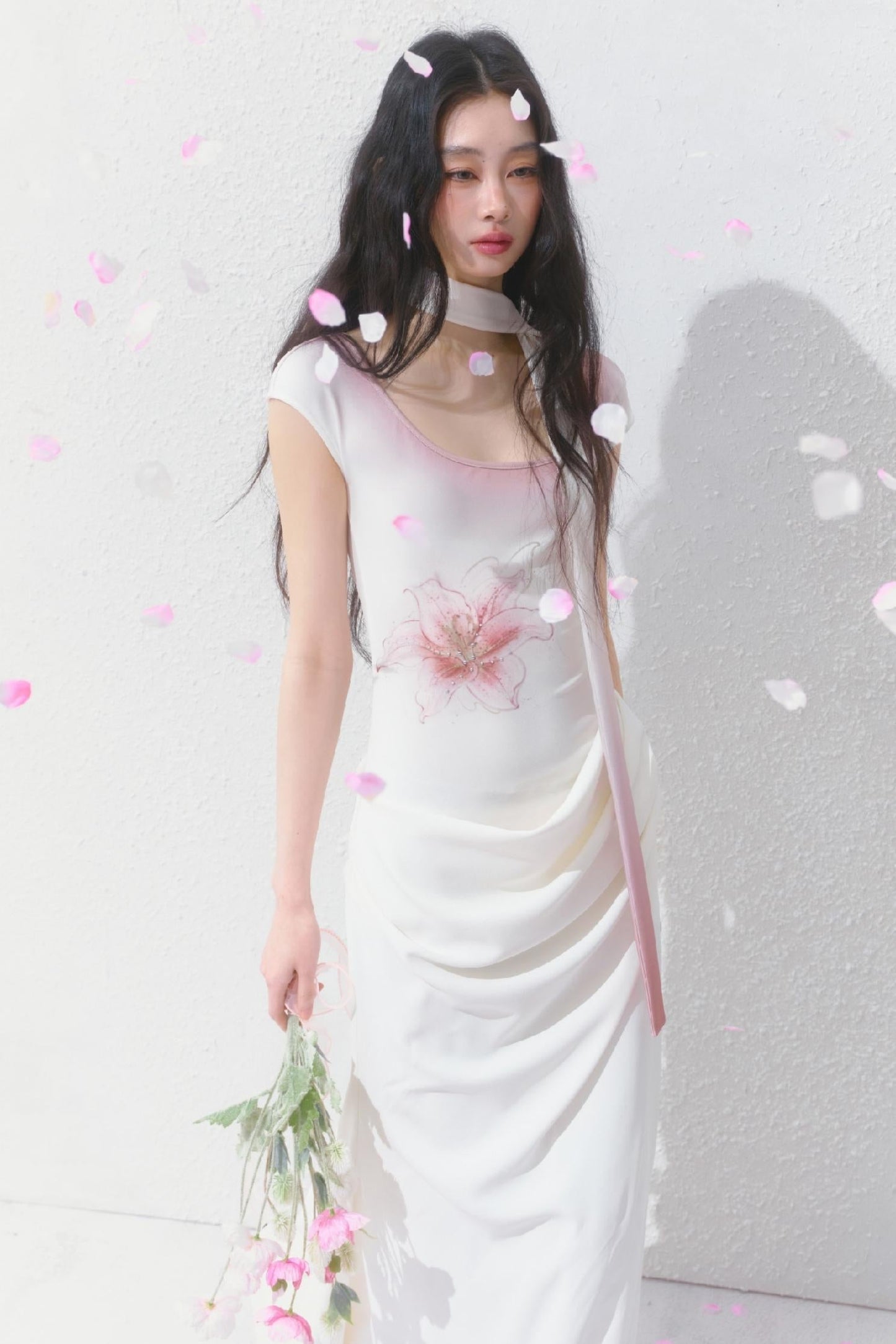 クラシックな花柄ドレス