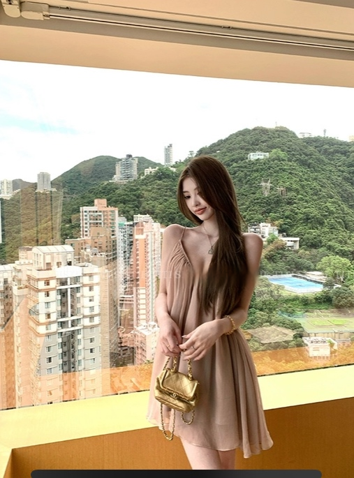 Romantic Halter Neck Chiffon Dress