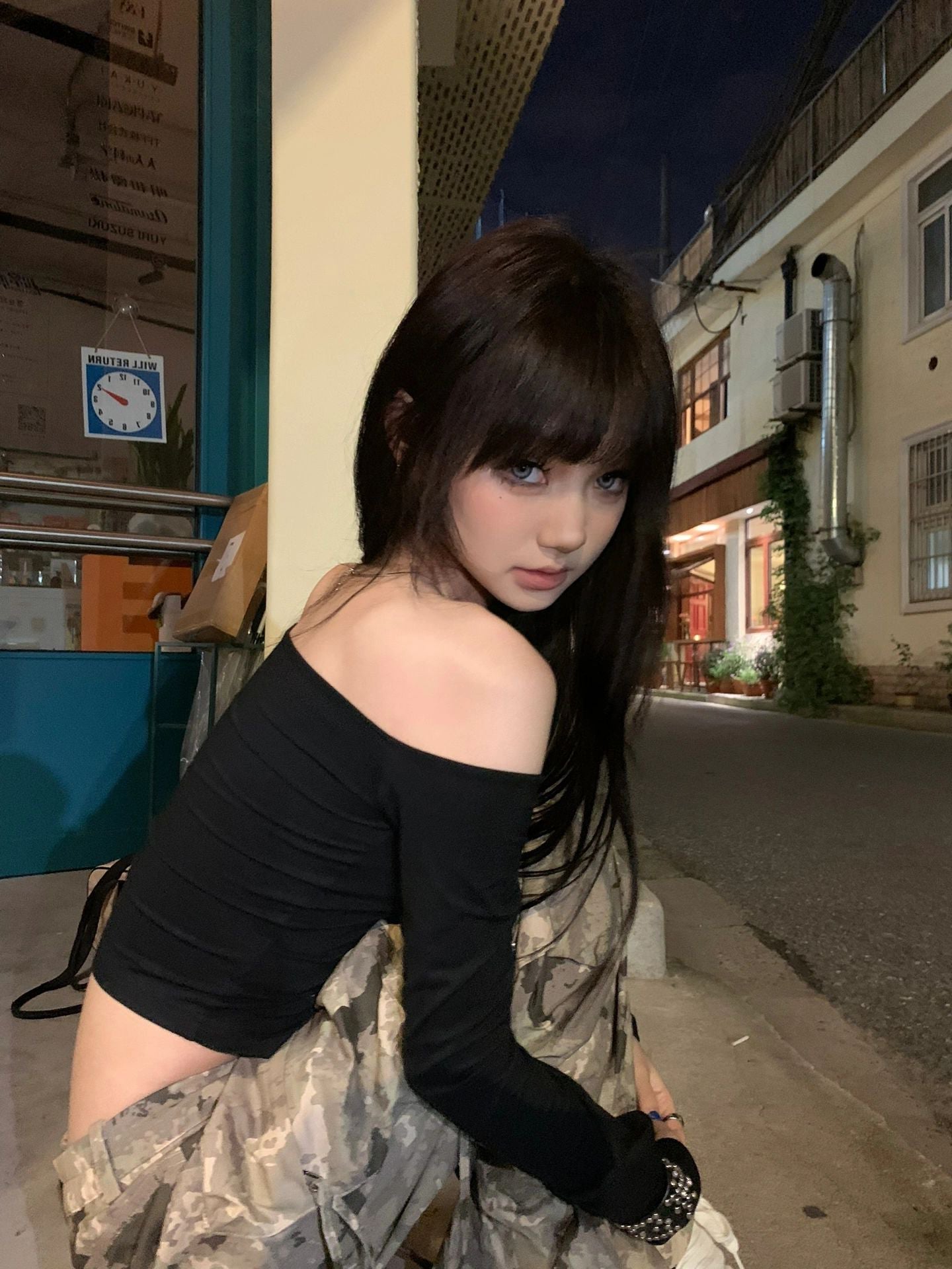 エヴァナ・トップ