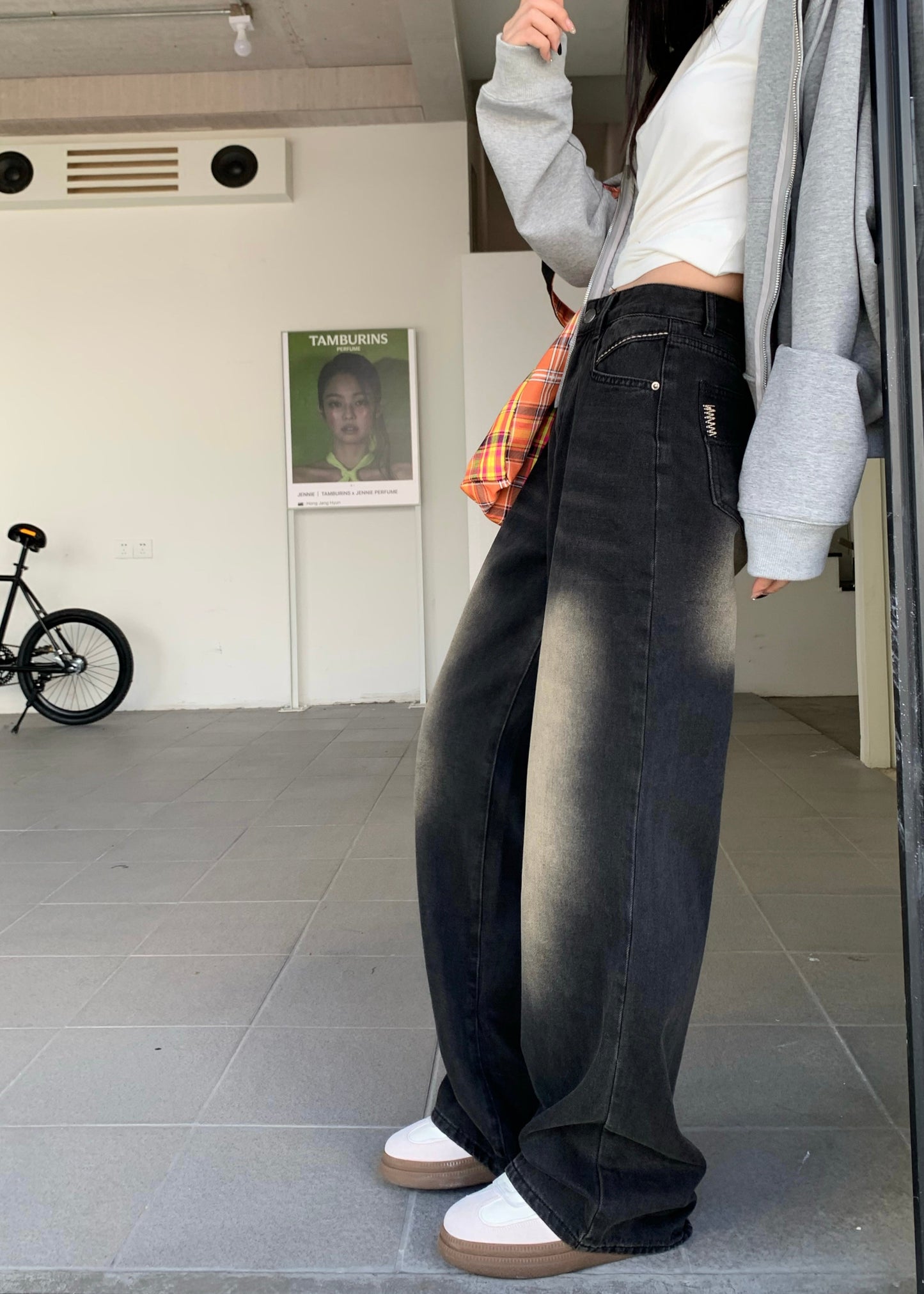 Fade Wash Print Jeans