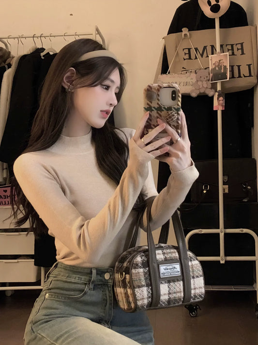 秋の長袖トップス