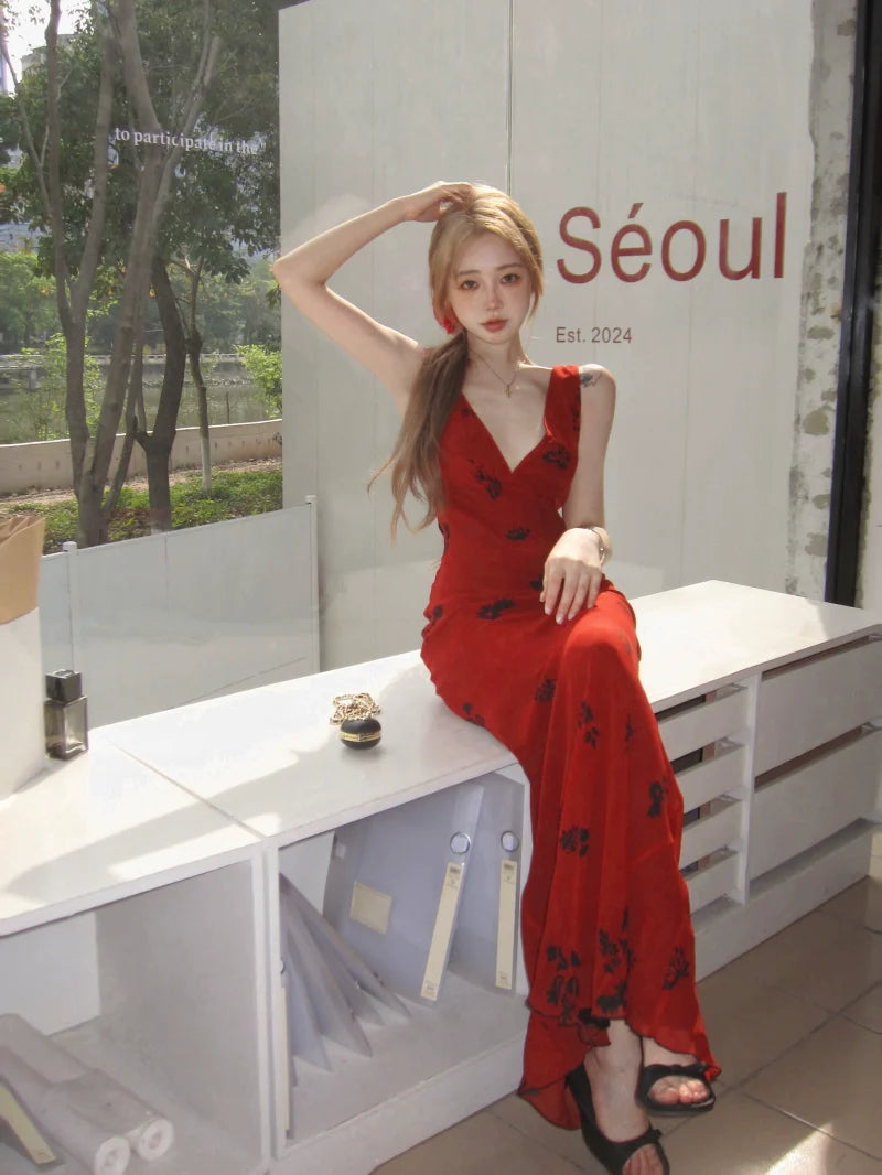 Red Floral V-Neck Fishtail Maxi Dress