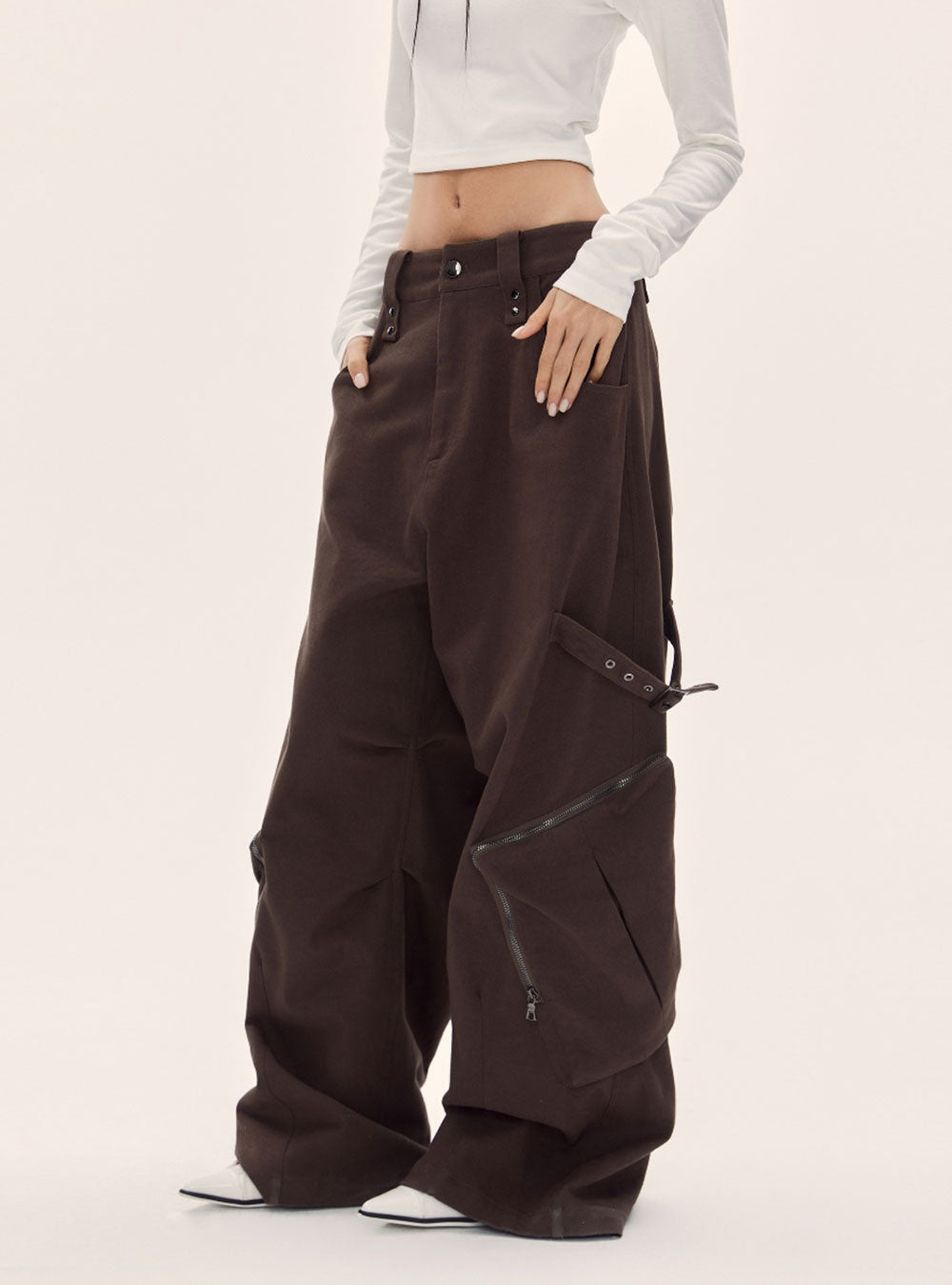 Detailed Cargo Wide Leg Pants
