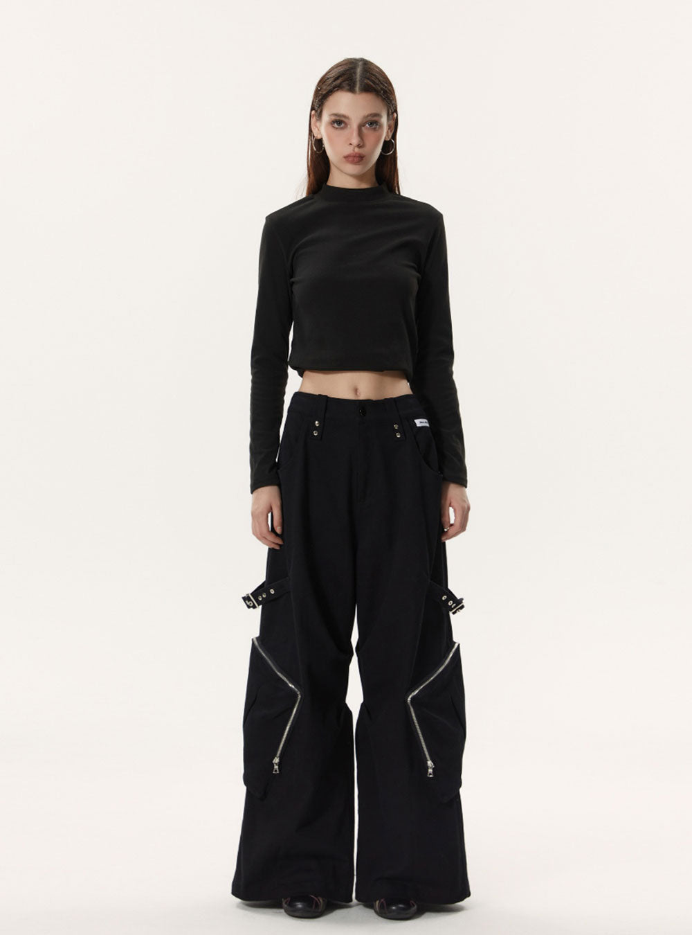 Detailed Cargo Wide Leg Pants