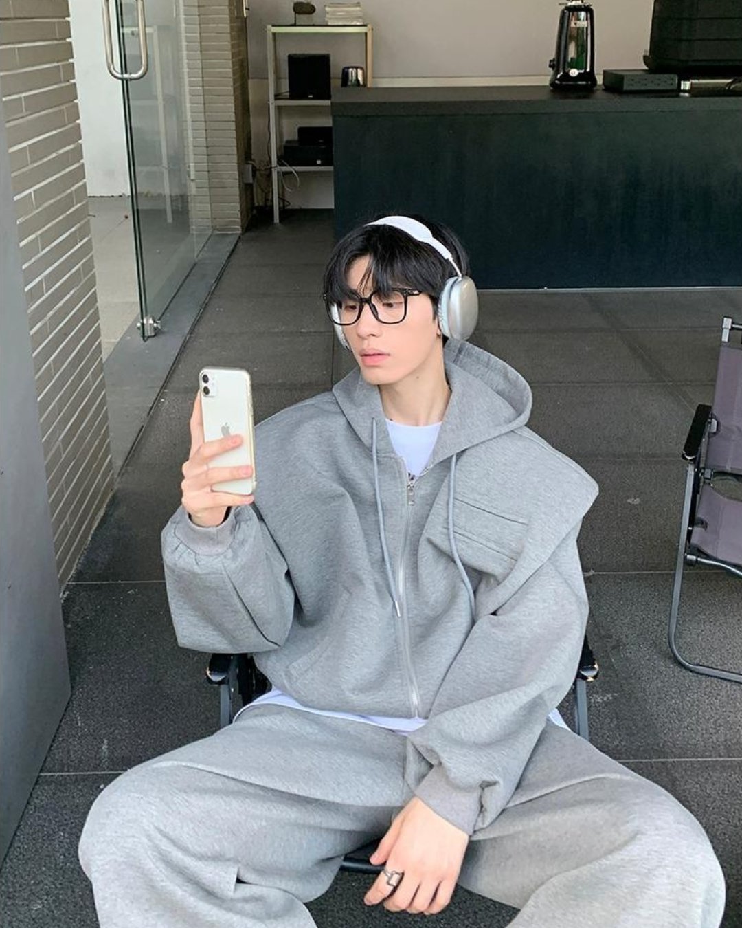 Casual Hoodie & Plain Sweatpants