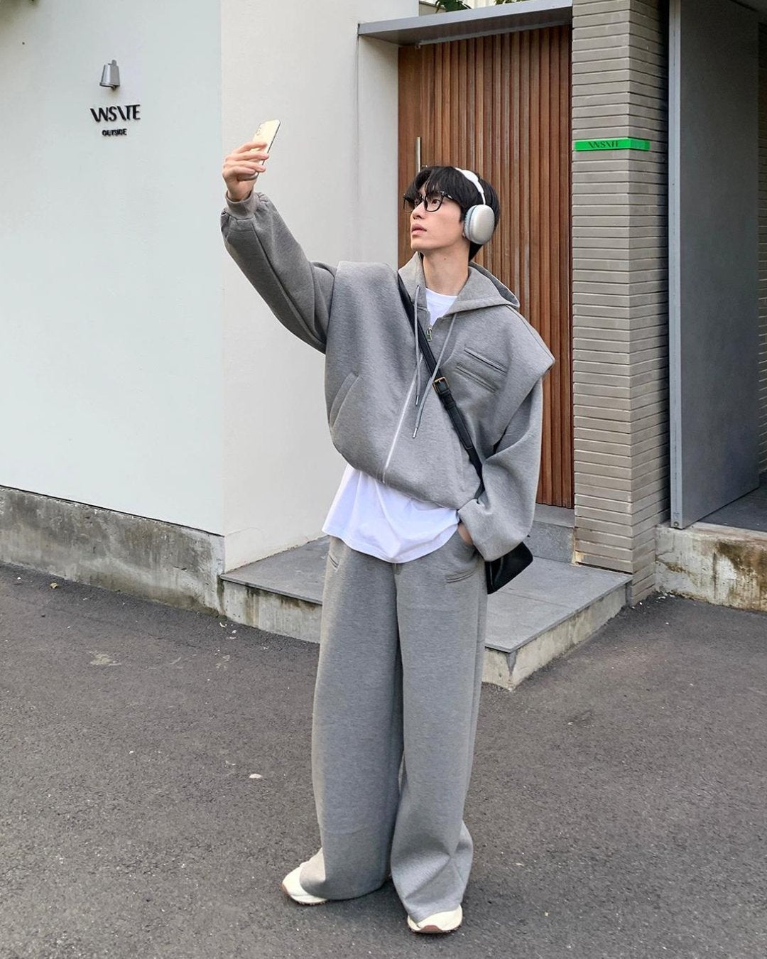 Casual Hoodie & Plain Sweatpants