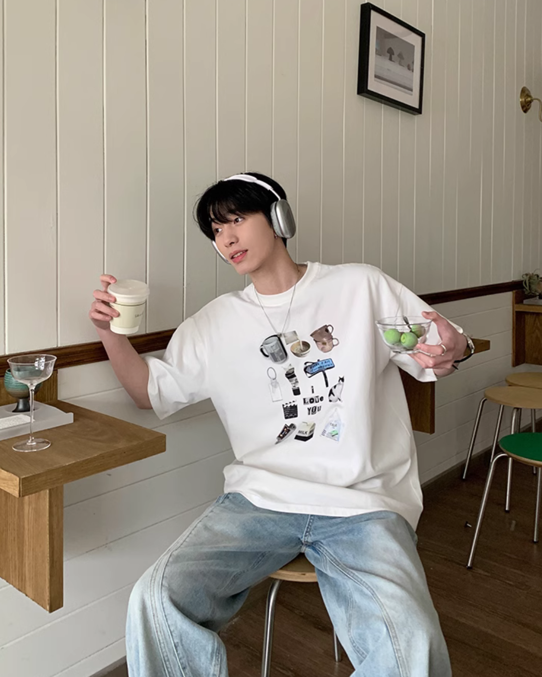 グラフィックプリントTシャツ