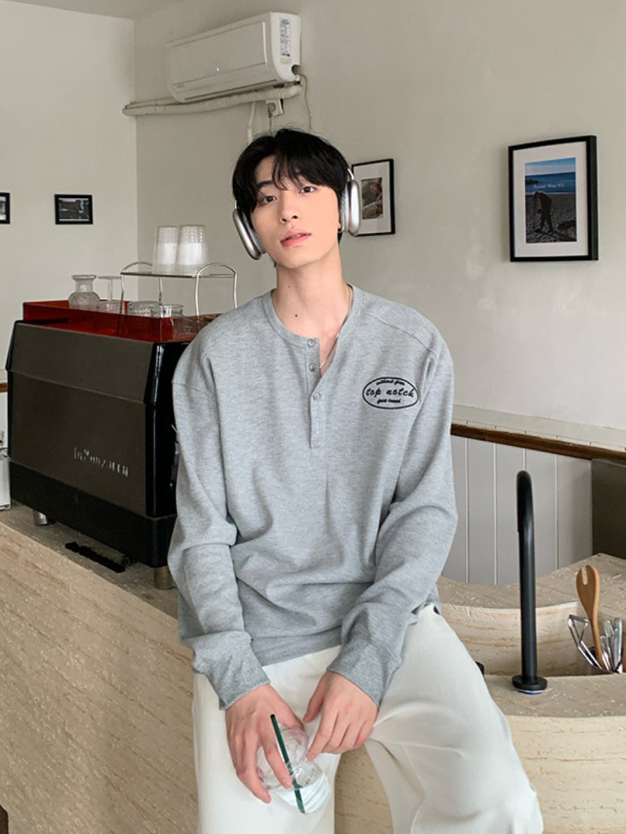 長袖Tシャツ