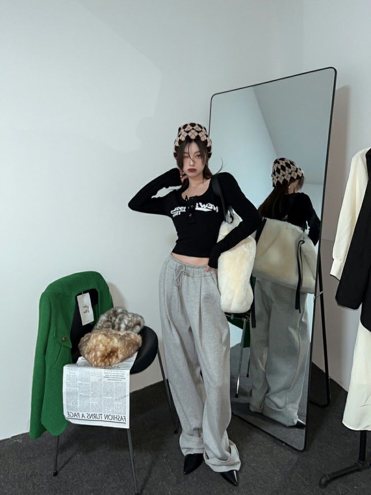 Vintage Cropped Long Sleeve Top