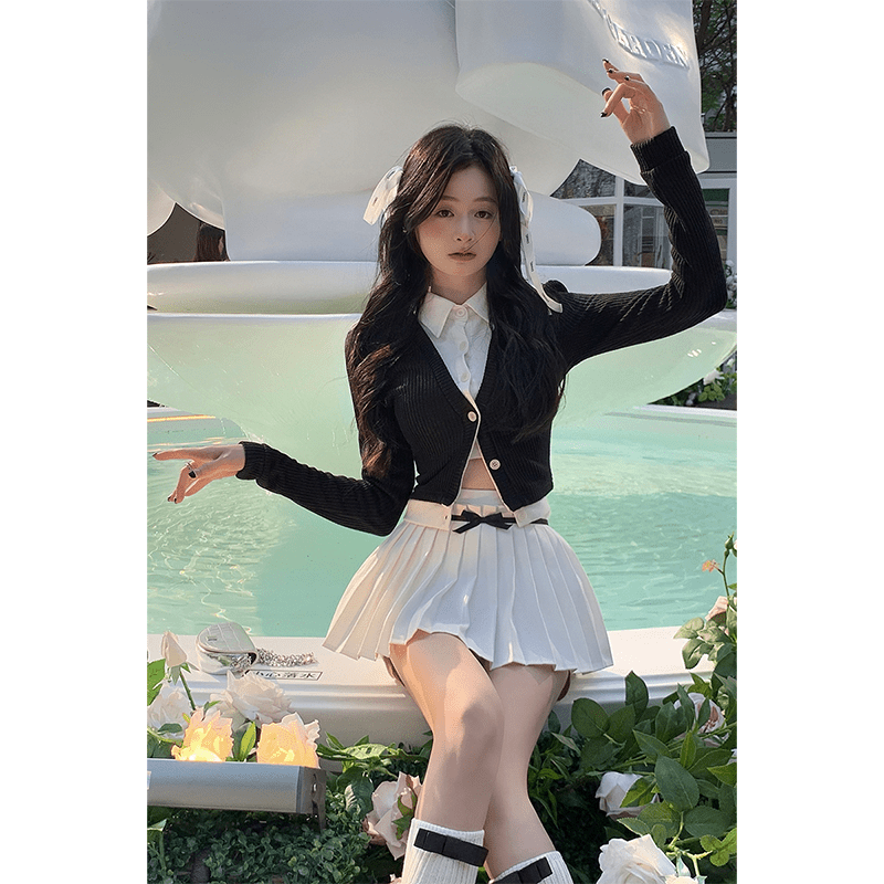 Bow Pleated Mini Skirt