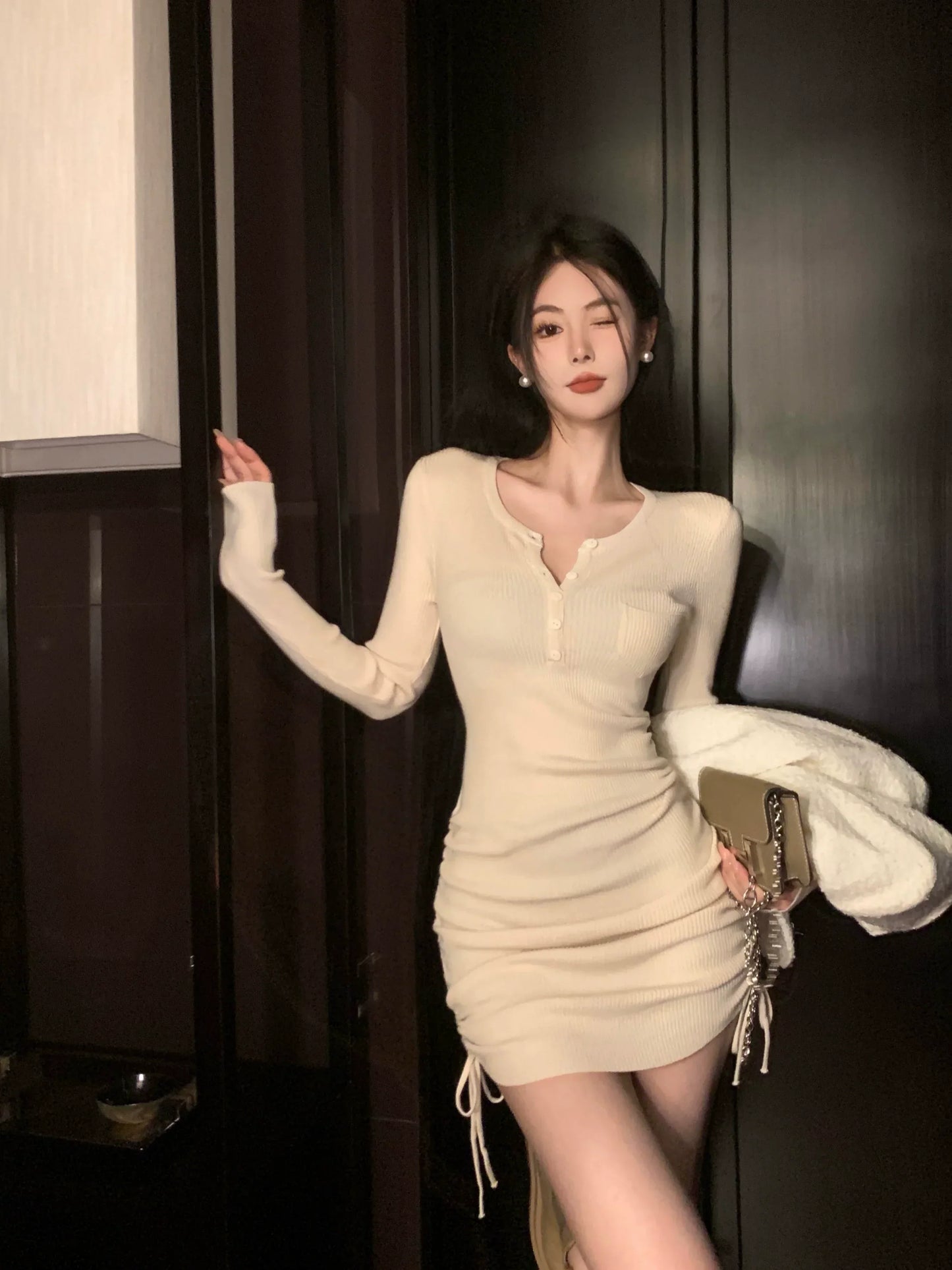 ルーシュロングスリーブドレス