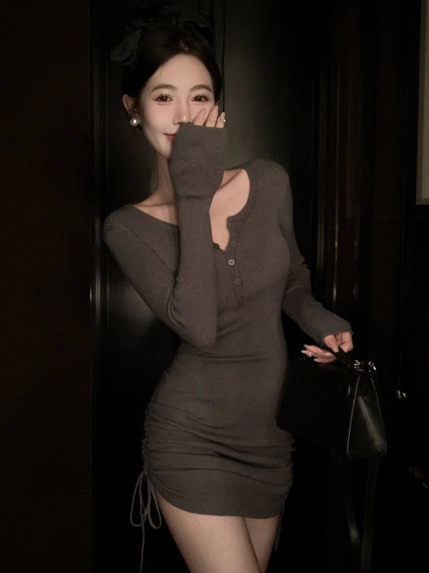 ルーシュロングスリーブドレス