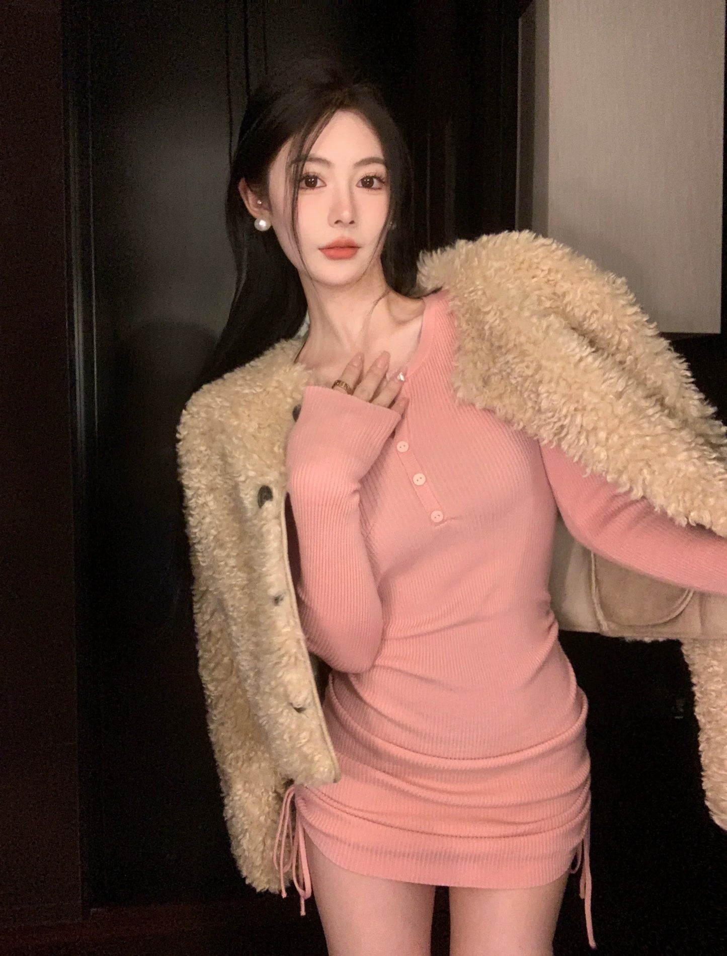 ルーシュロングスリーブドレス
