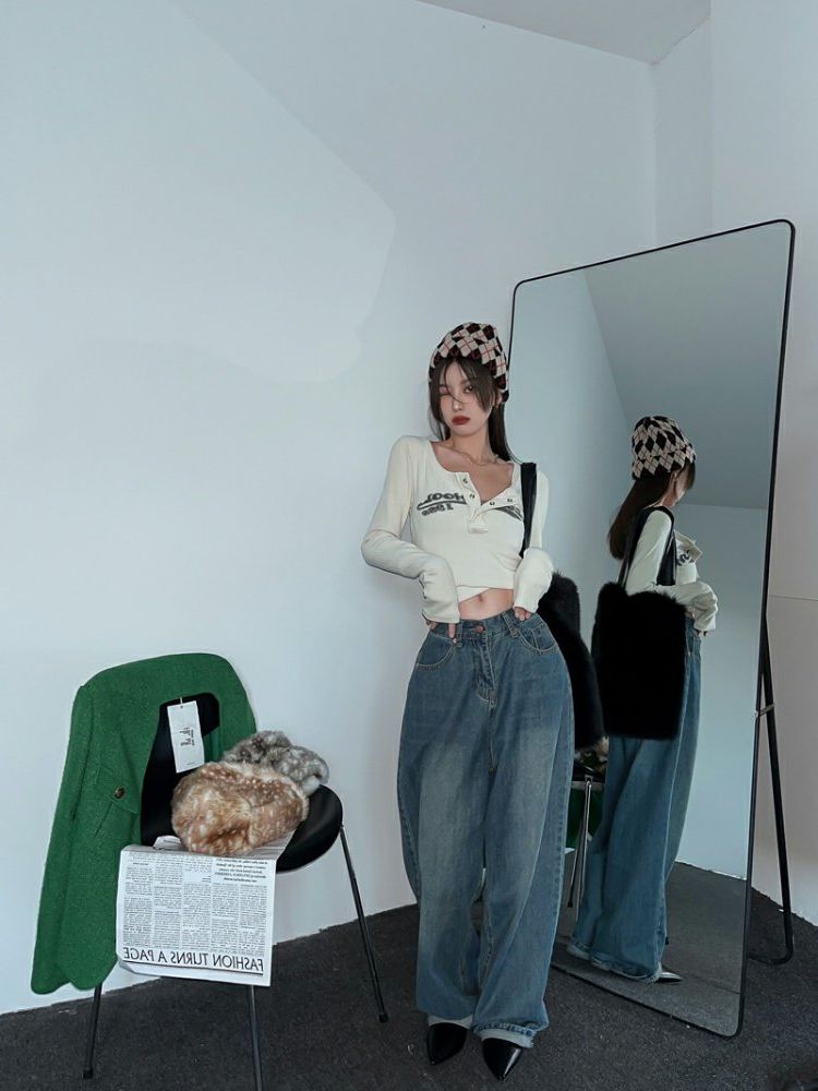 Vintage Cropped Long Sleeve Top