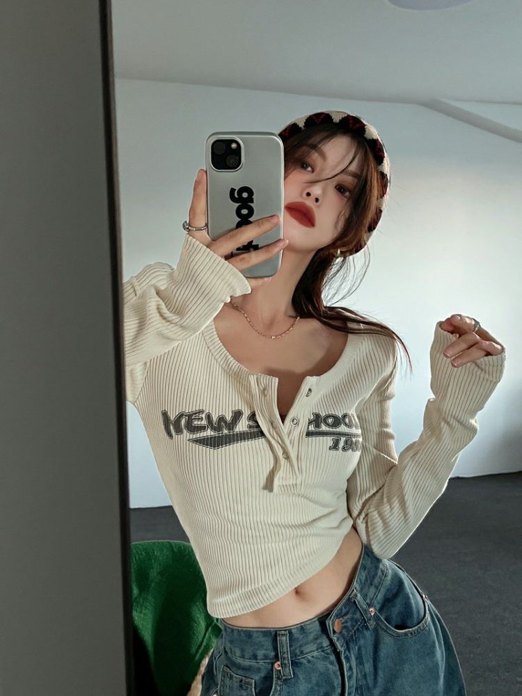 Vintage Cropped Long Sleeve Top